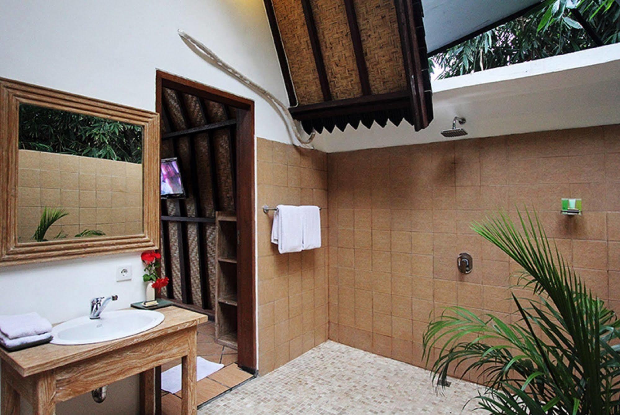 Mojo Resort Canggu Extérieur photo